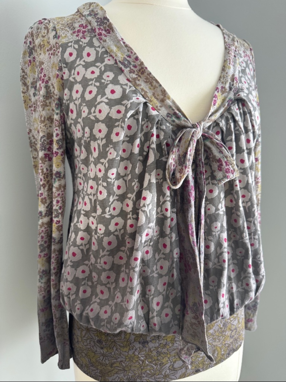 Anthropologie Language Tie Front Long Sleeve Blouse - Gray Floral, Size M